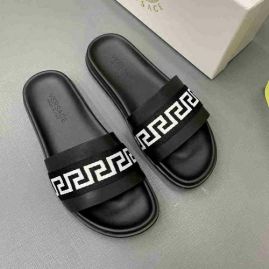 Picture of Versace Slippers _SKU7571024793471950